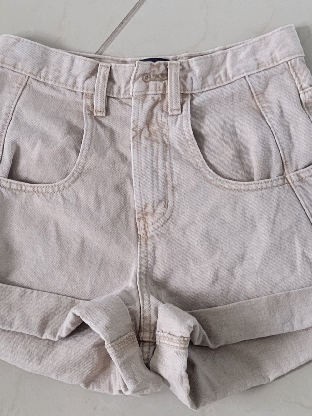 BDG Urban Outfitters Denim Shorts Size 26 Cream Beige High Rise Cuffed Y2K Coast